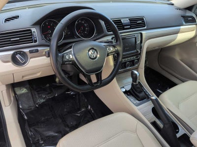 Volkswagen Passat 2.0T SE 2018