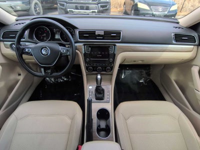 Volkswagen Passat 2.0T SE 2018