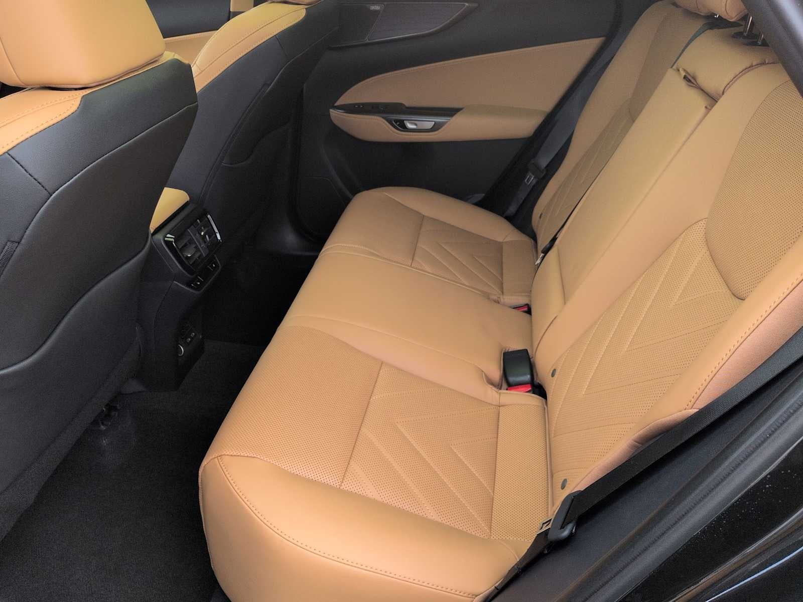 Lexus NX 350 Luxury 2026