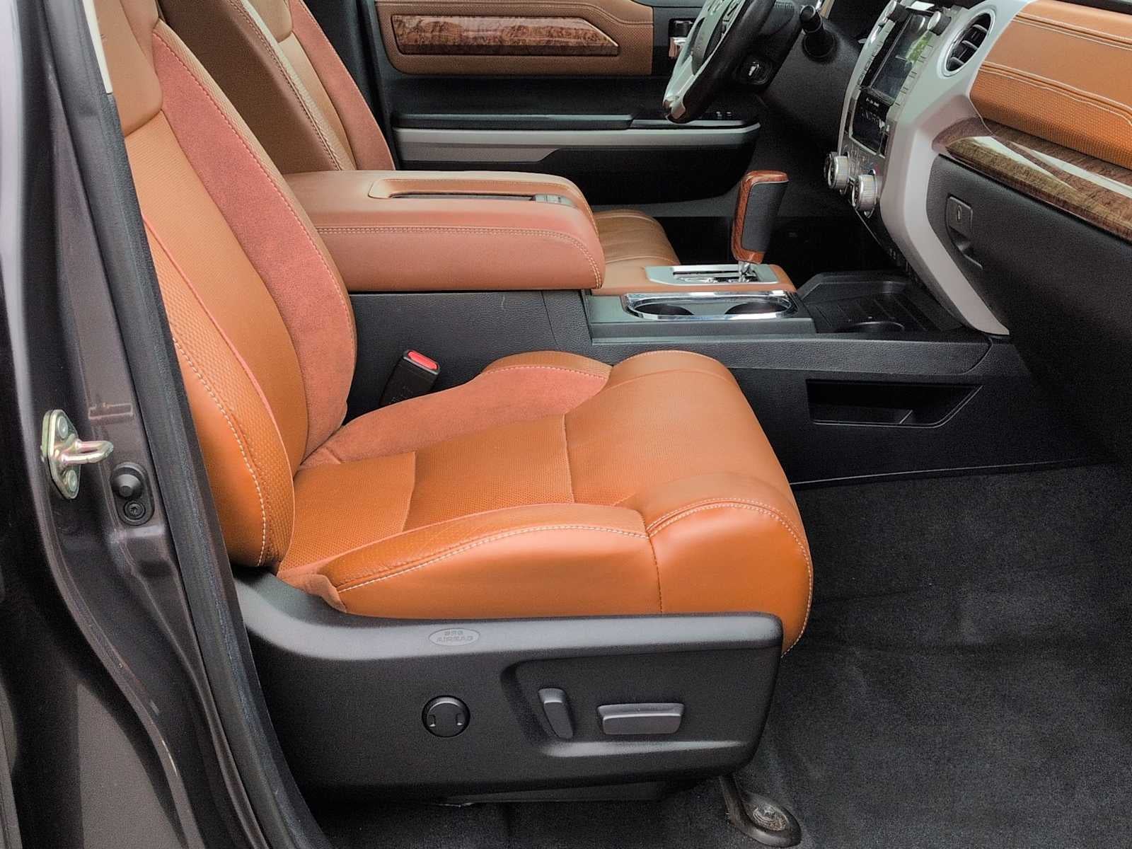 Toyota Tundra Edición 1794 de 2020