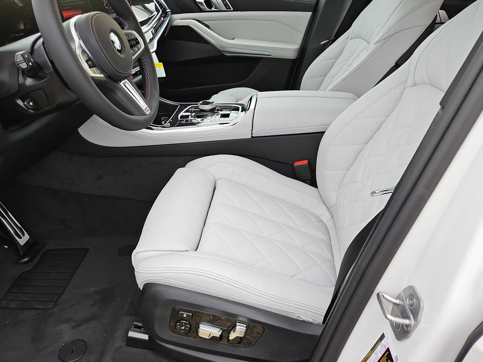 BMW X5 M60i 2026