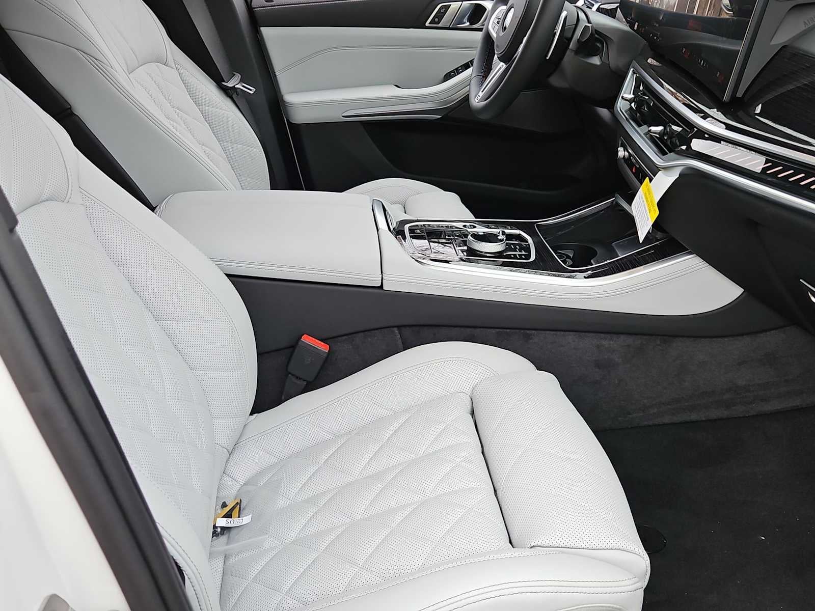 BMW X5 M60i 2026
