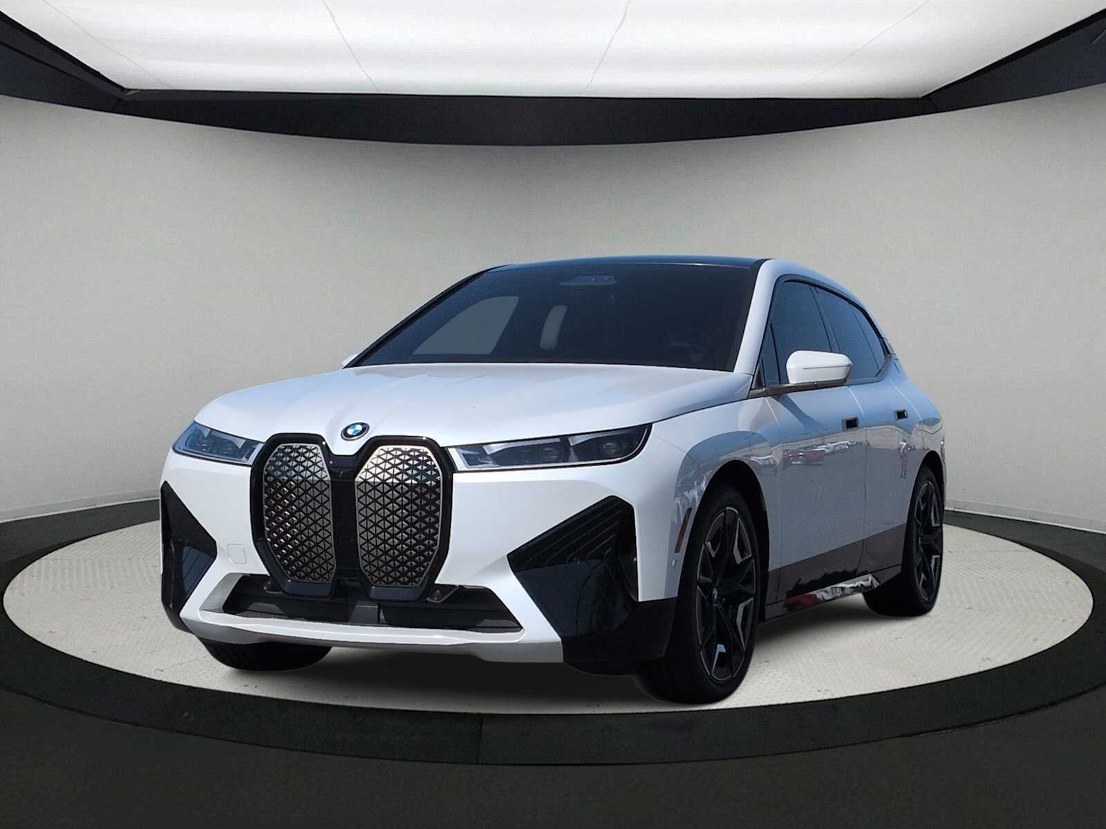 2025 BMW iX M60