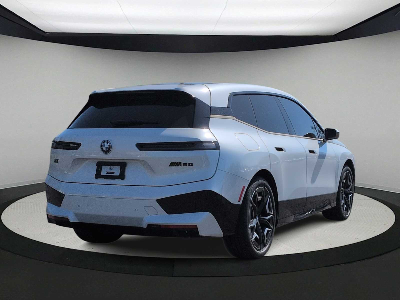 2025 BMW iX M60