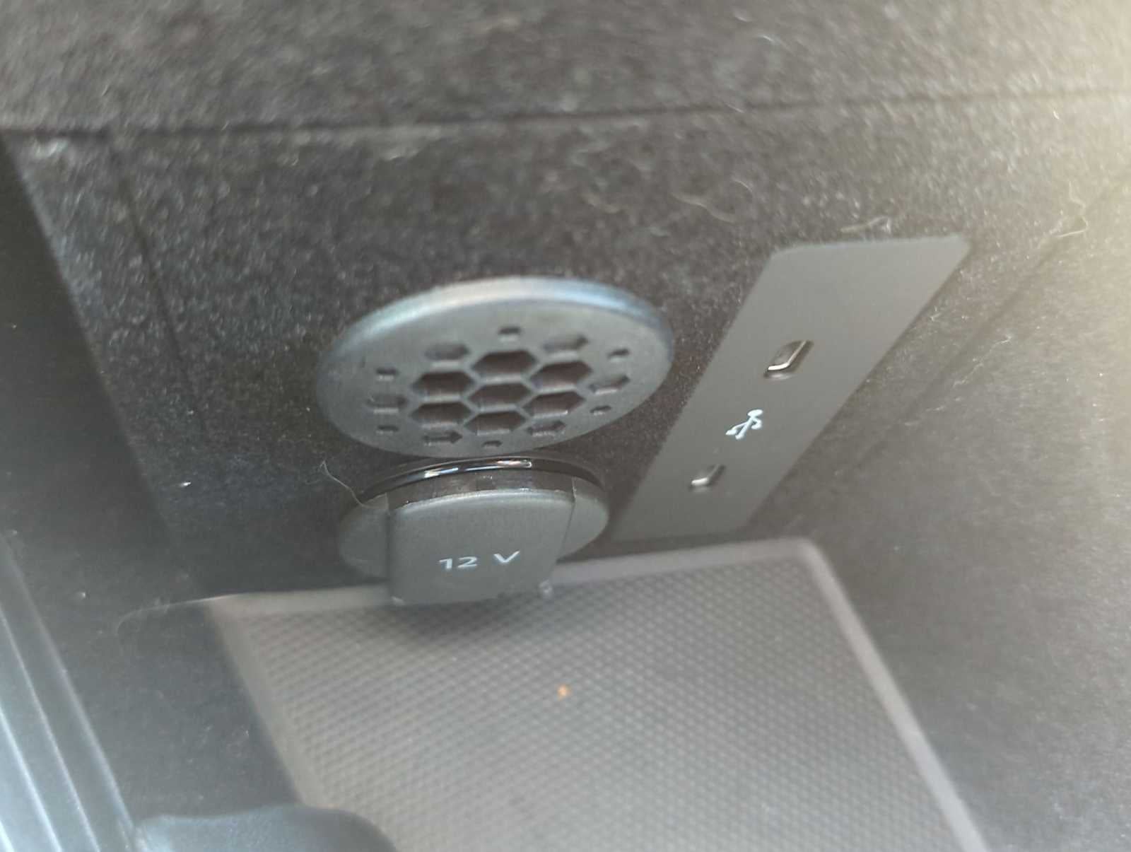 2025 Porsche Taycan RWD