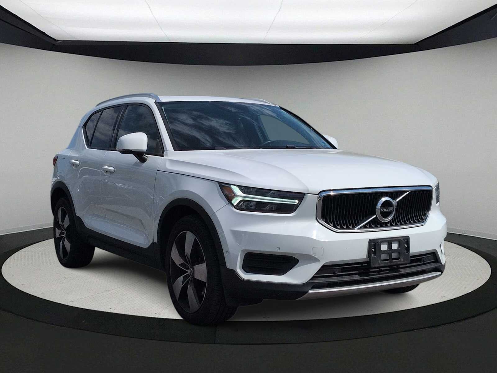 Volvo XC40 Momentum 2019