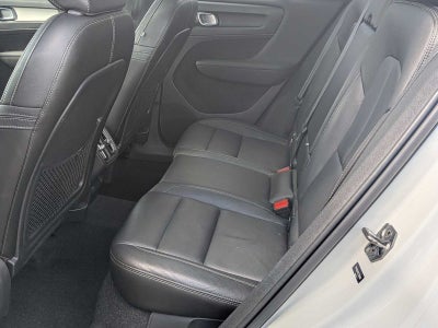 Volvo XC40 Momentum 2019