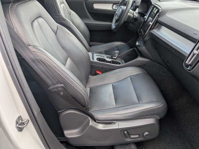 Volvo XC40 Momentum 2019