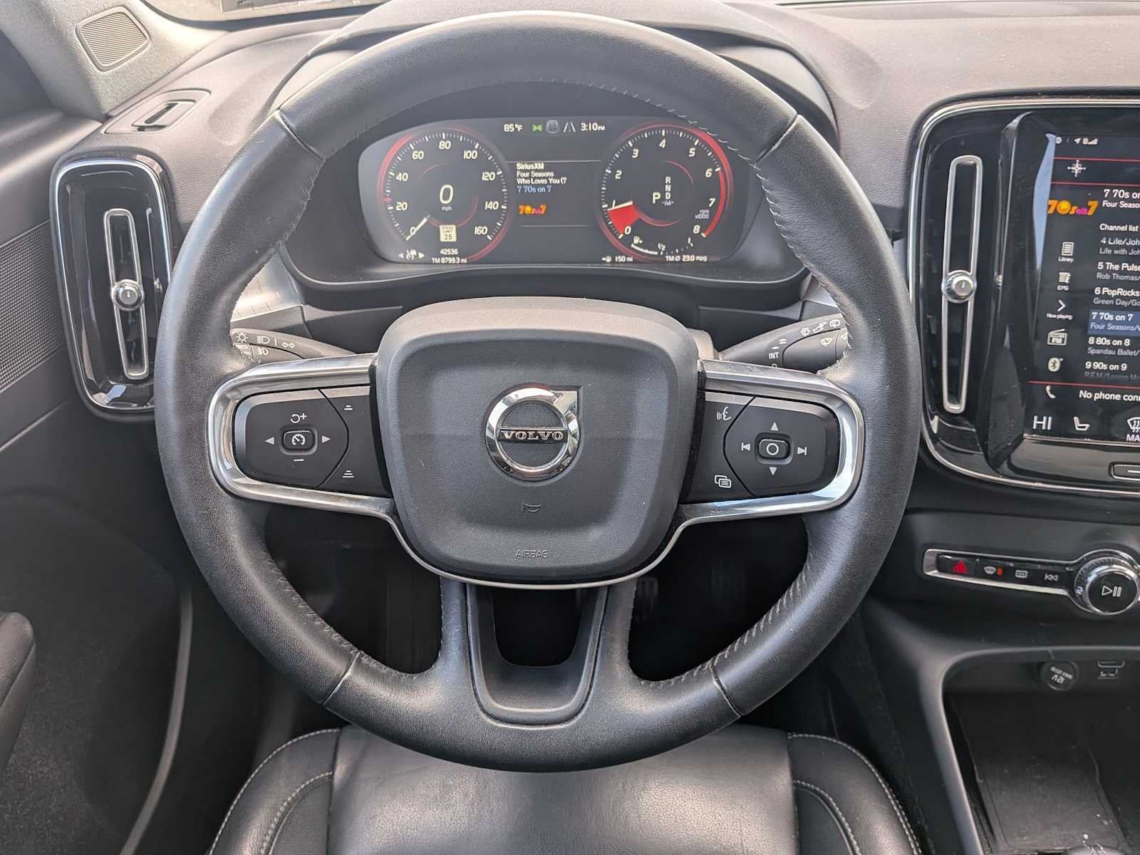 Volvo XC40 Momentum 2019