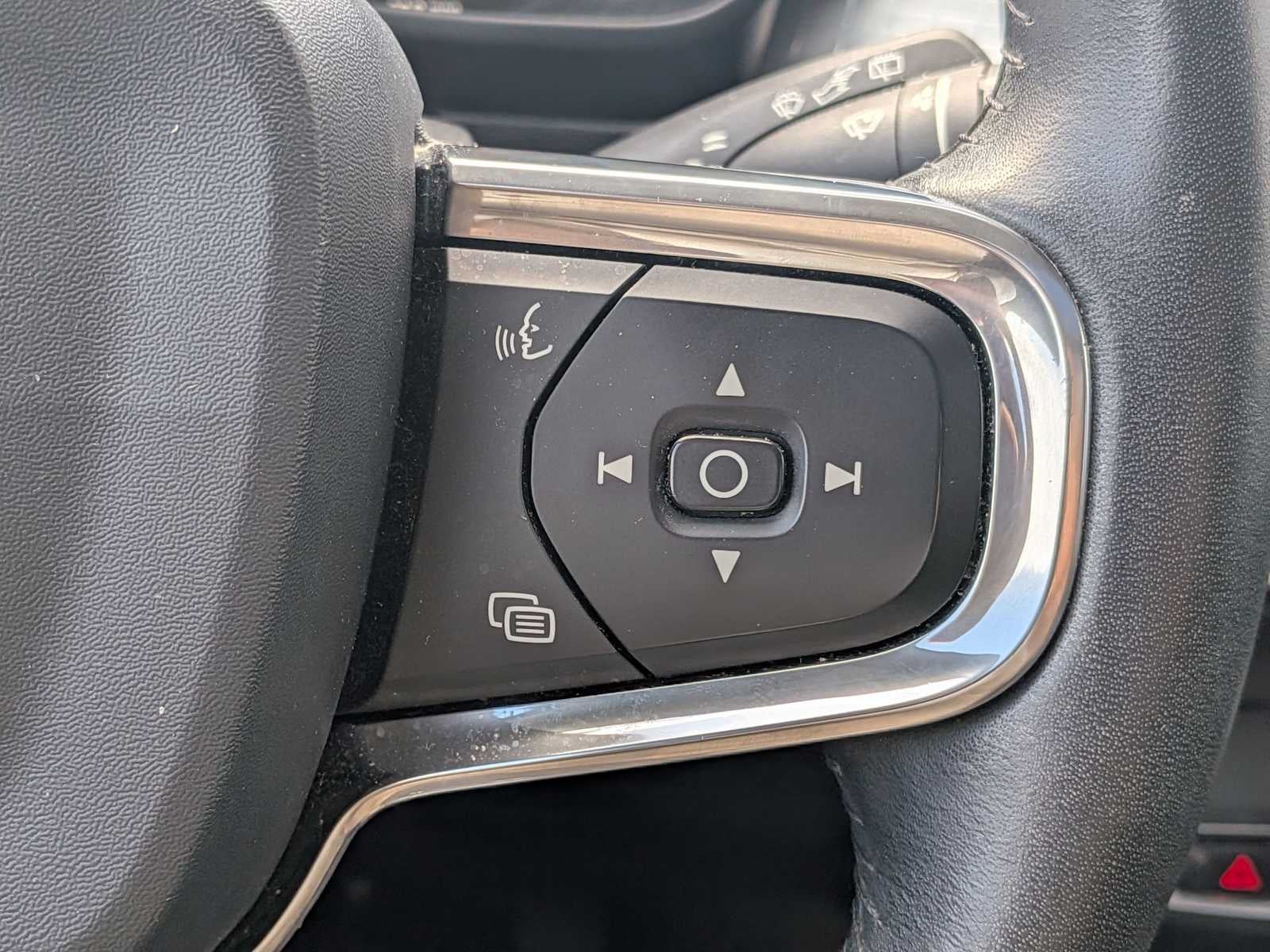 Volvo XC40 Momentum 2019