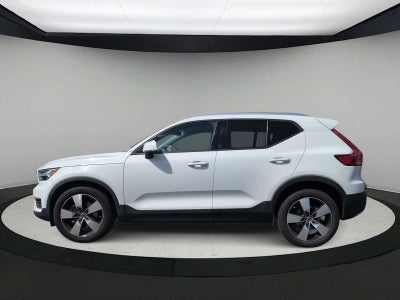 Volvo XC40 Momentum 2019
