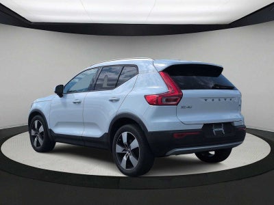 Volvo XC40 Momentum 2019