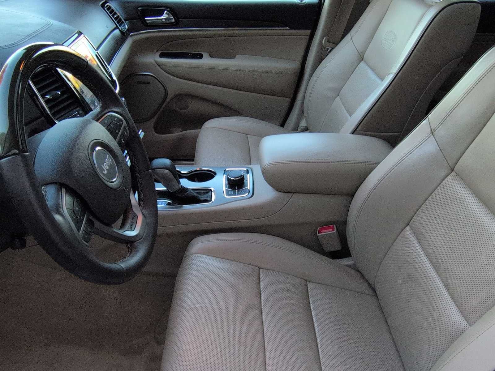 2020 Jeep Grand Cherokee Overland