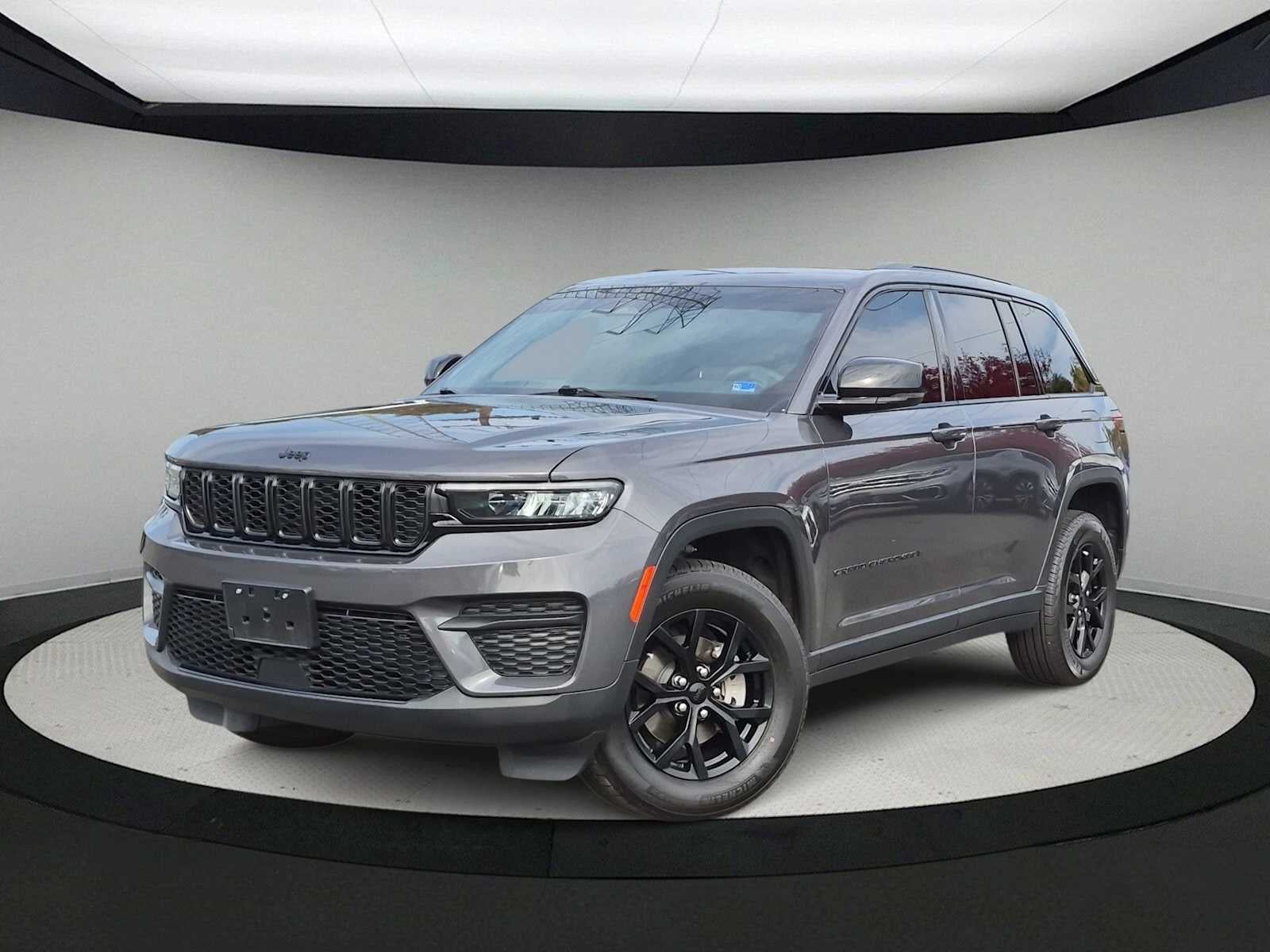 Jeep Grand Cherokee Altitude 2024