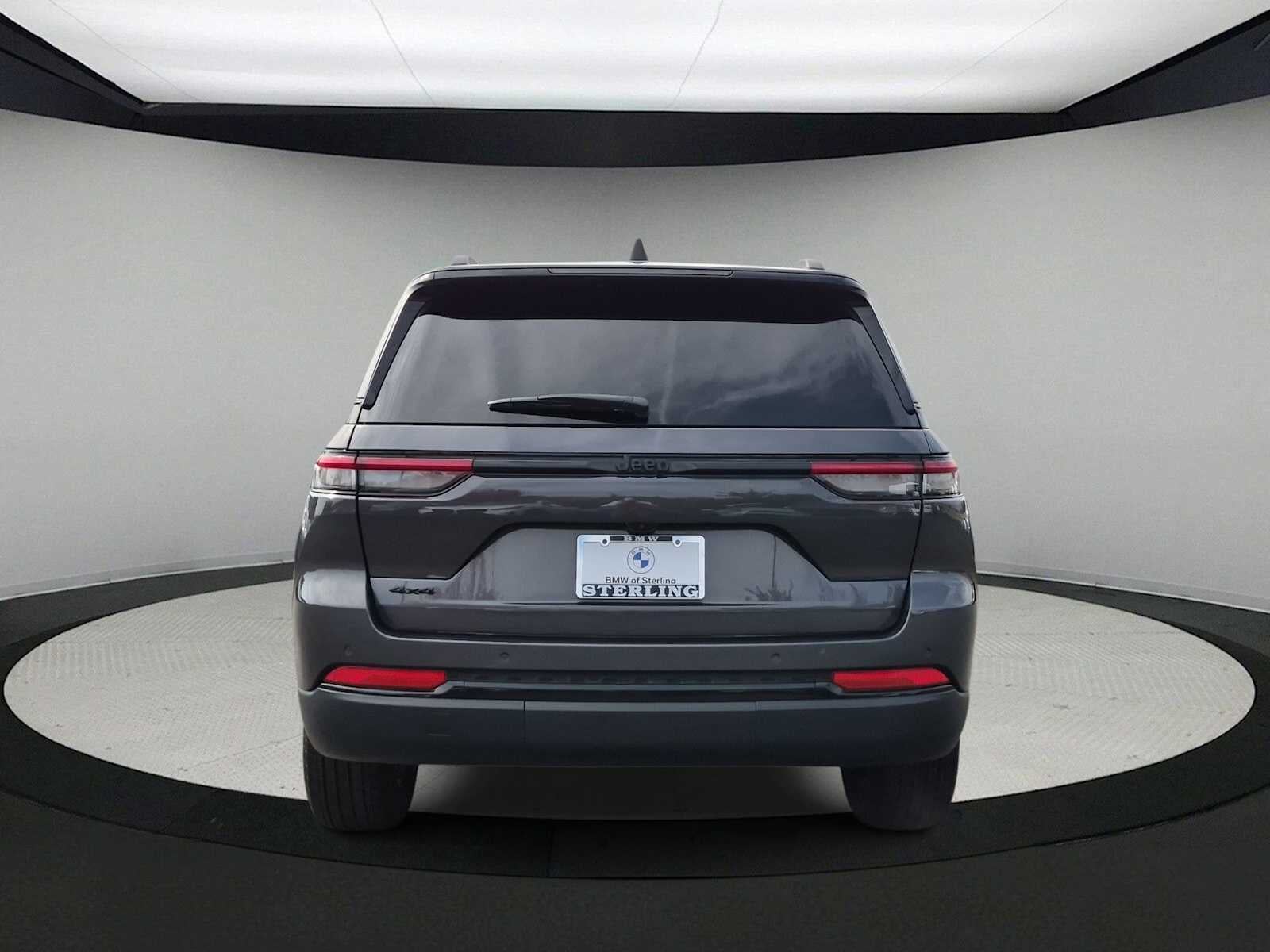 Jeep Grand Cherokee Altitude 2024