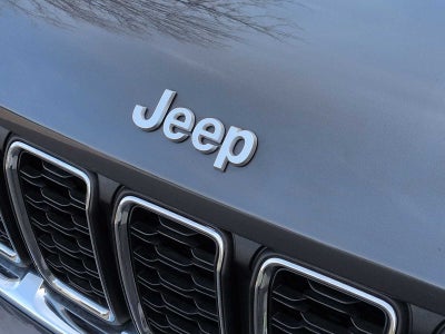 Jeep Grand Cherokee Laredo X 2025