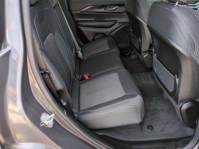 Jeep Grand Cherokee Laredo X 2025