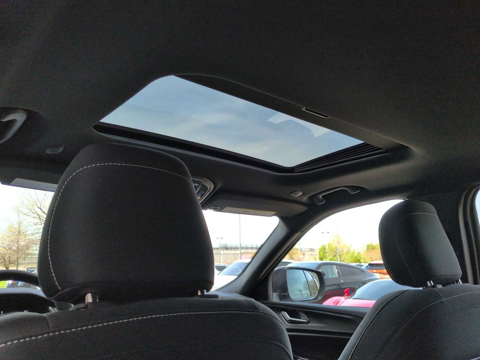 Jeep Grand Cherokee Laredo X 2025