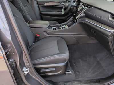 Jeep Grand Cherokee Laredo X 2025