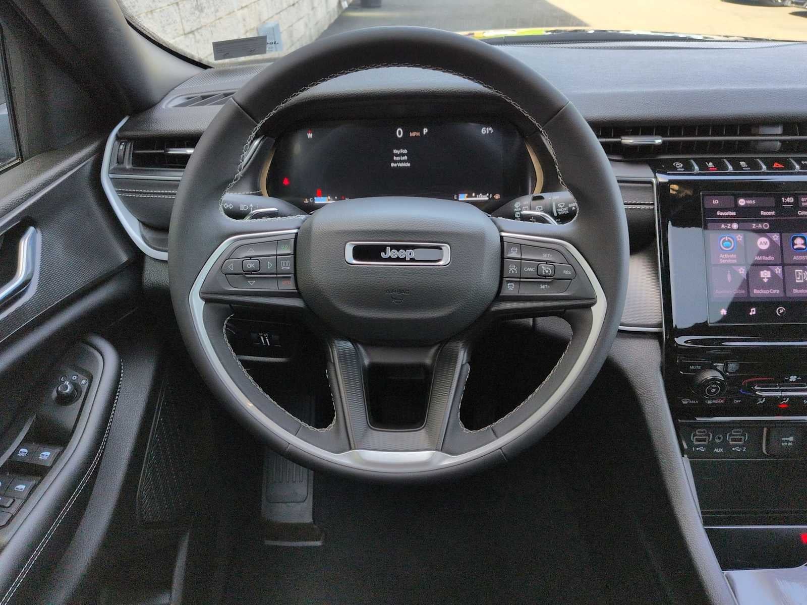 Jeep Grand Cherokee Laredo X 2025