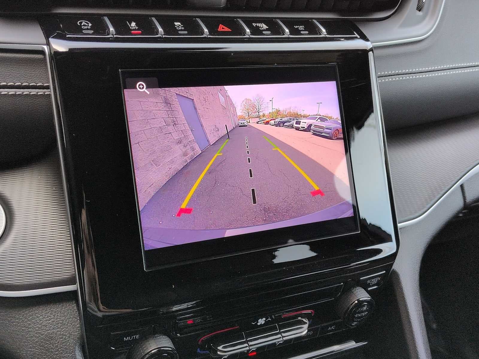 Jeep Grand Cherokee Laredo X 2025