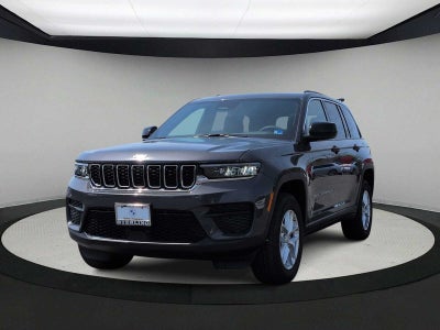 Jeep Grand Cherokee Laredo X 2025