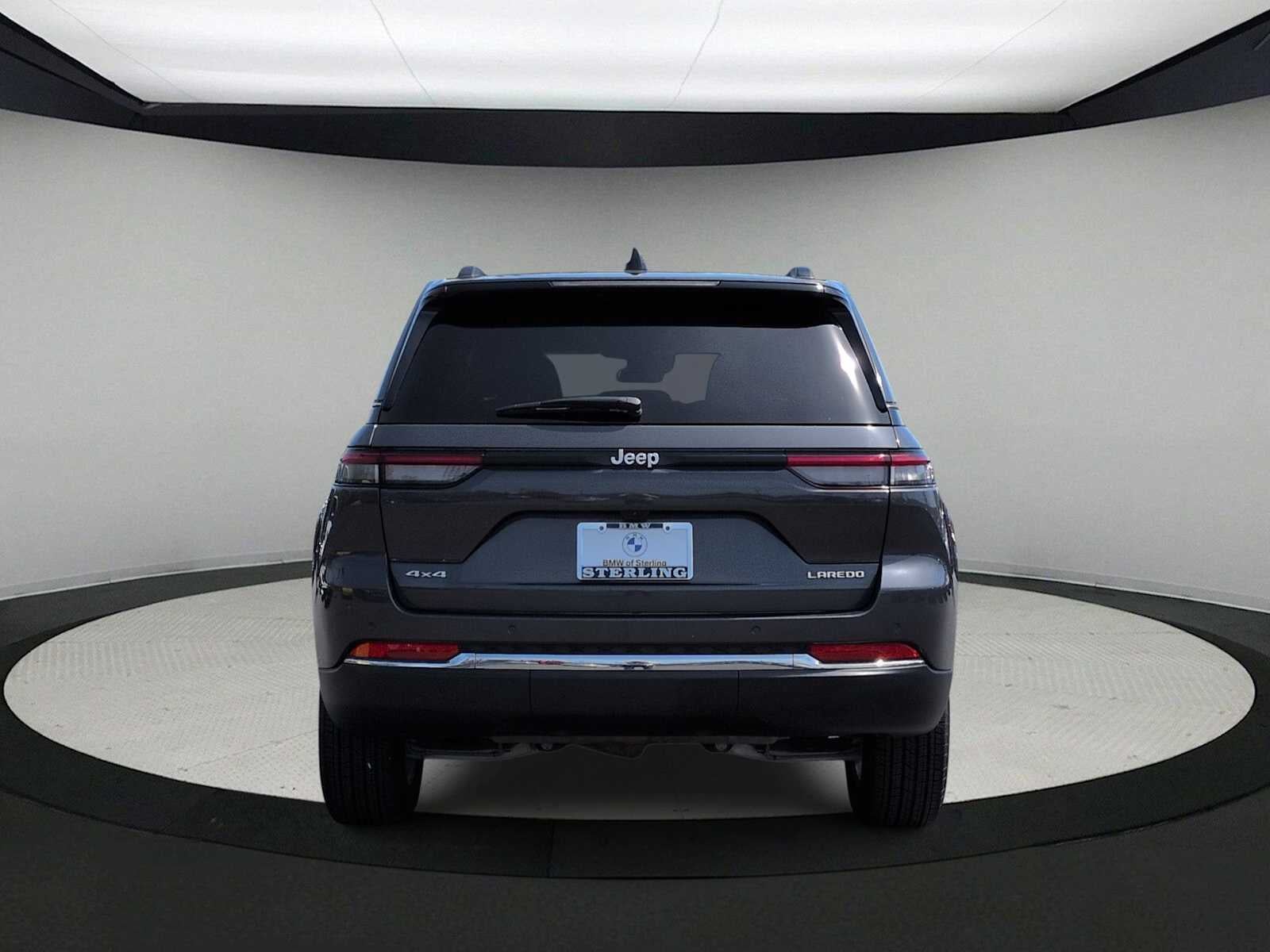 Jeep Grand Cherokee Laredo X 2025