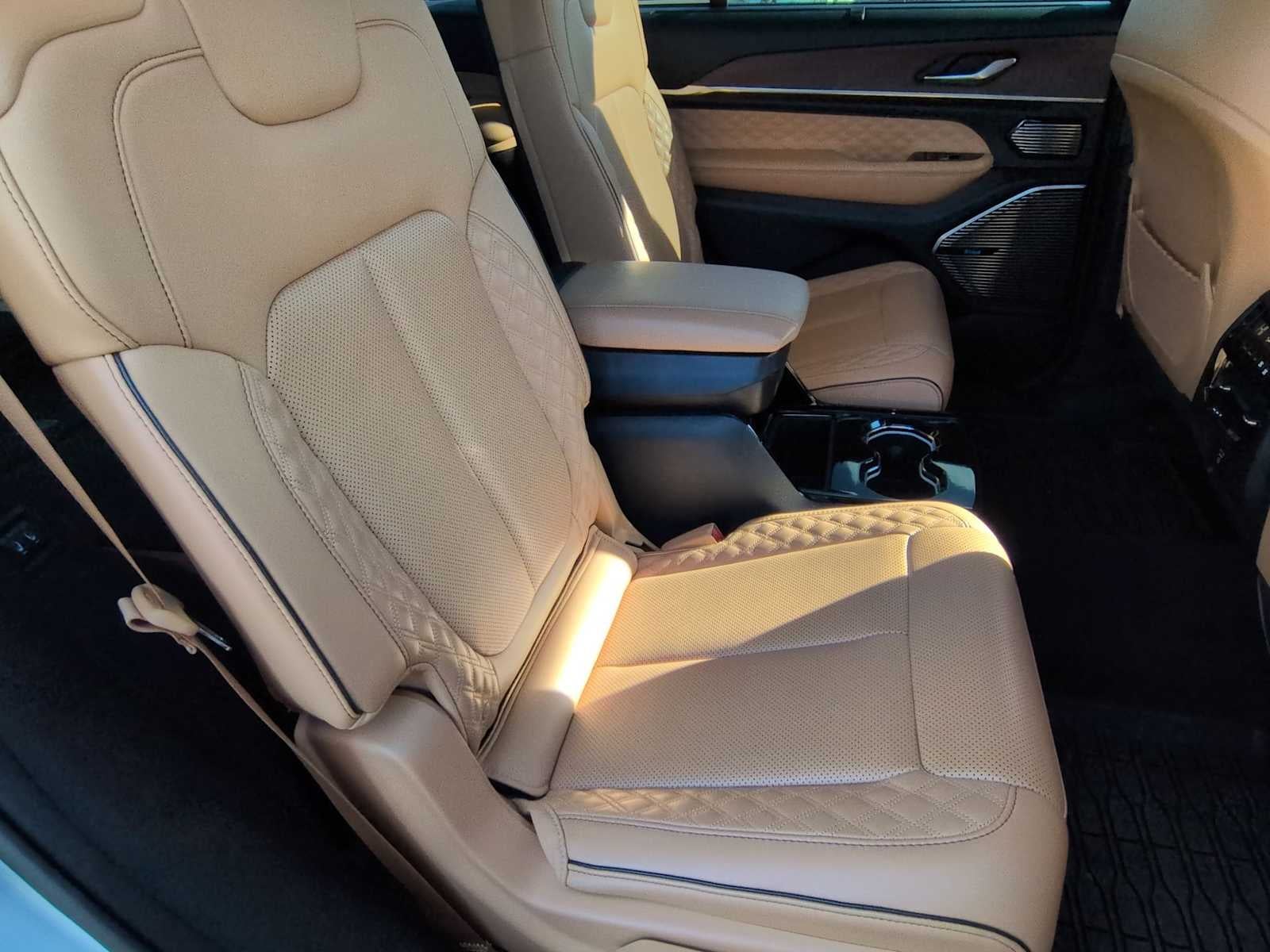 2023 Jeep Grand Cherokee L Cumbre