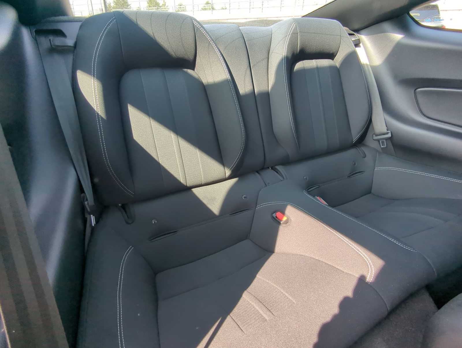 Ford Mustang EcoBoost 2021