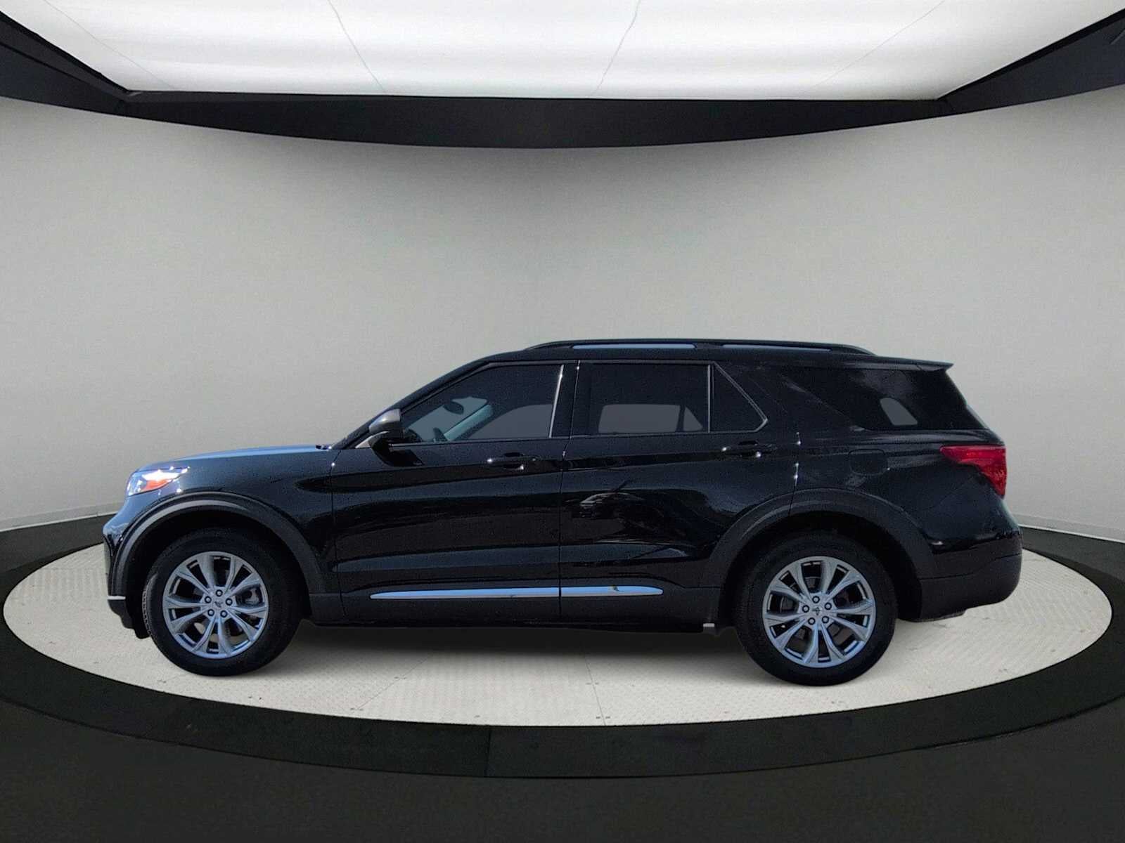 Ford Explorer XLT 2021