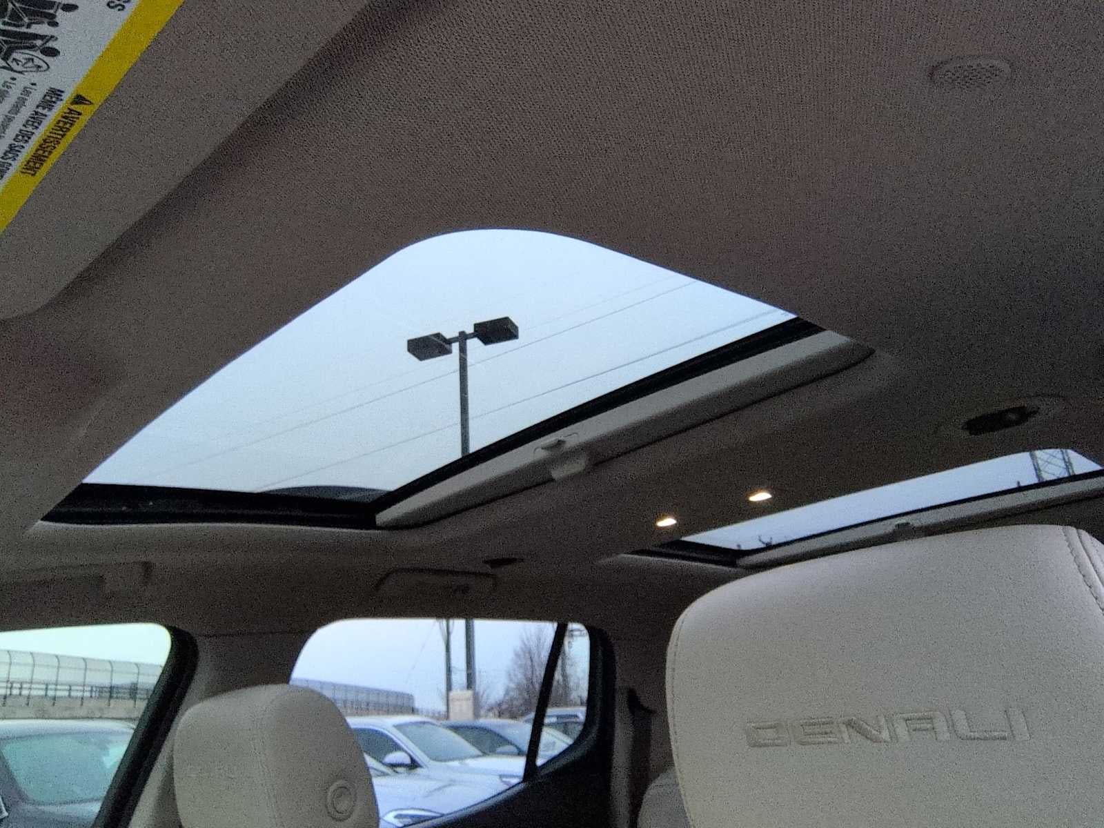 GMC Acadia Denali 2017