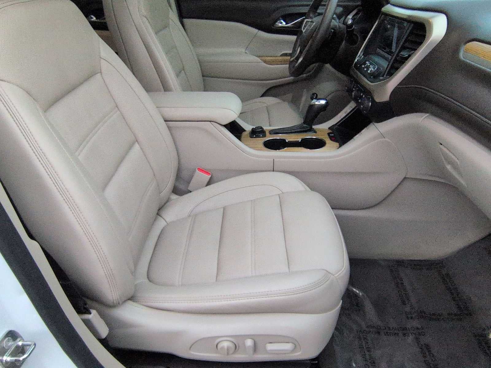 GMC Acadia Denali 2017