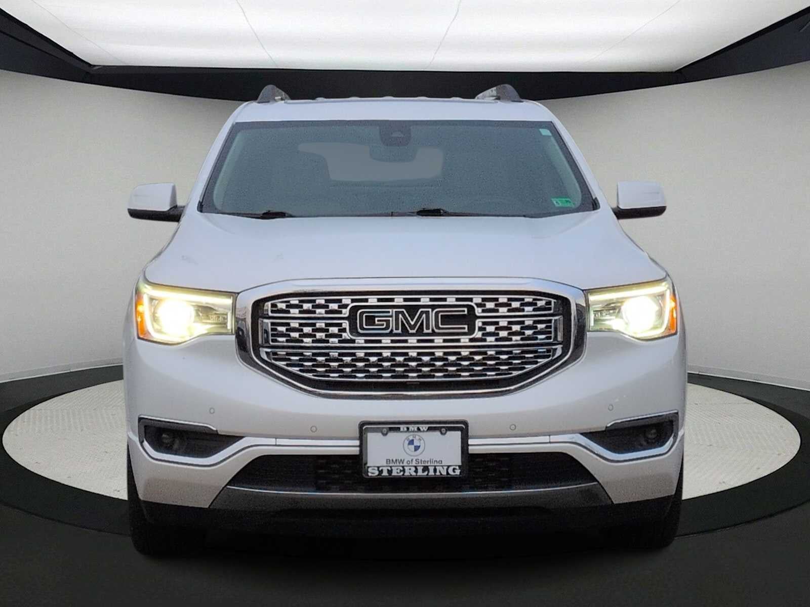 GMC Acadia Denali 2017