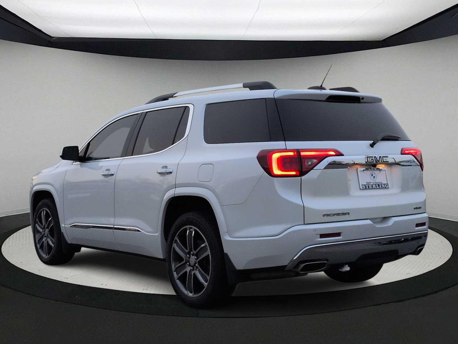 GMC Acadia Denali 2017