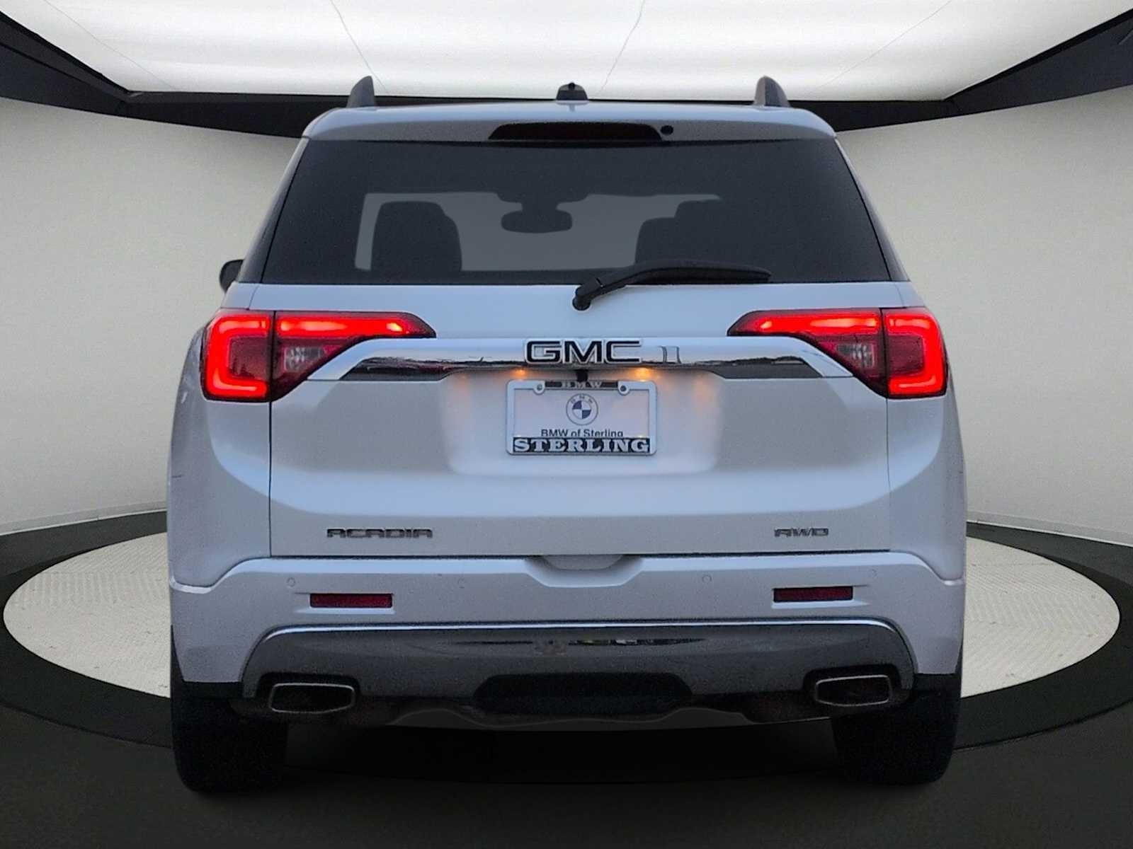 GMC Acadia Denali 2017
