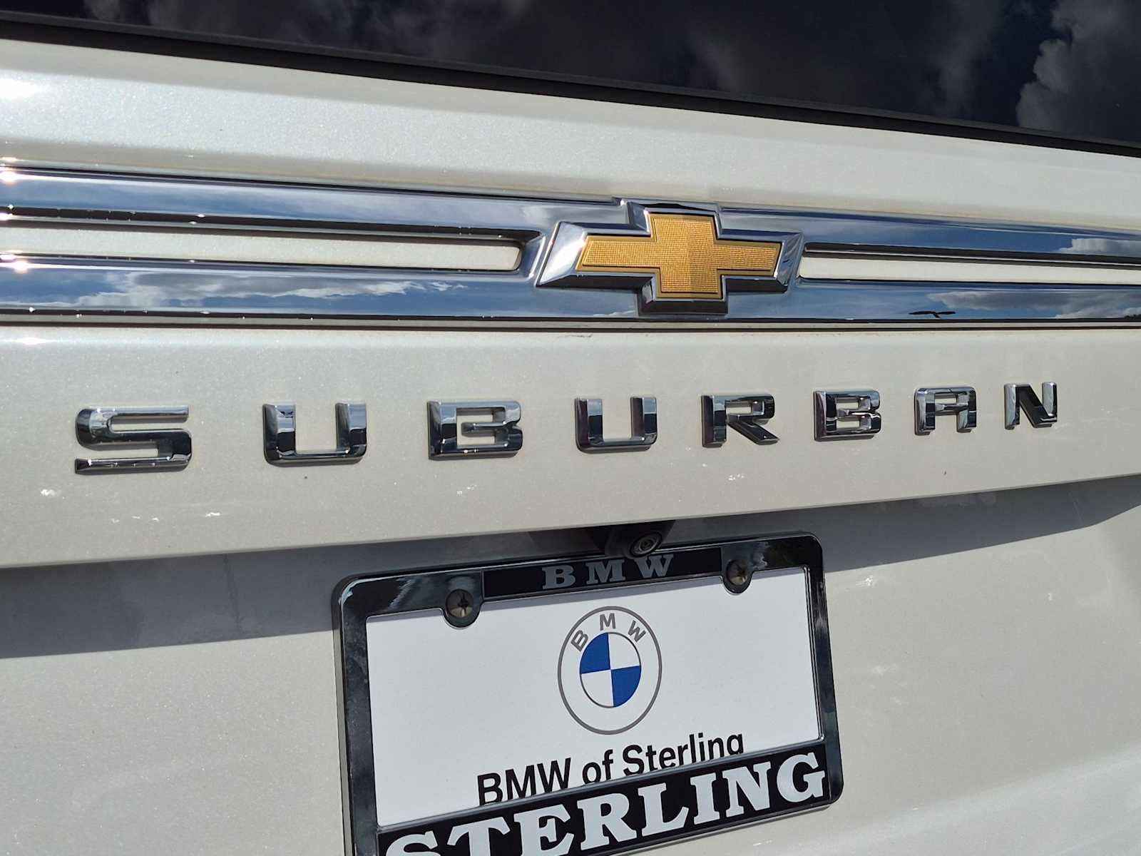 Chevrolet Suburban Premier 2023