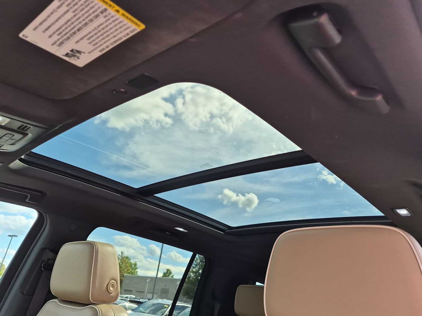 Chevrolet Suburban Premier 2023