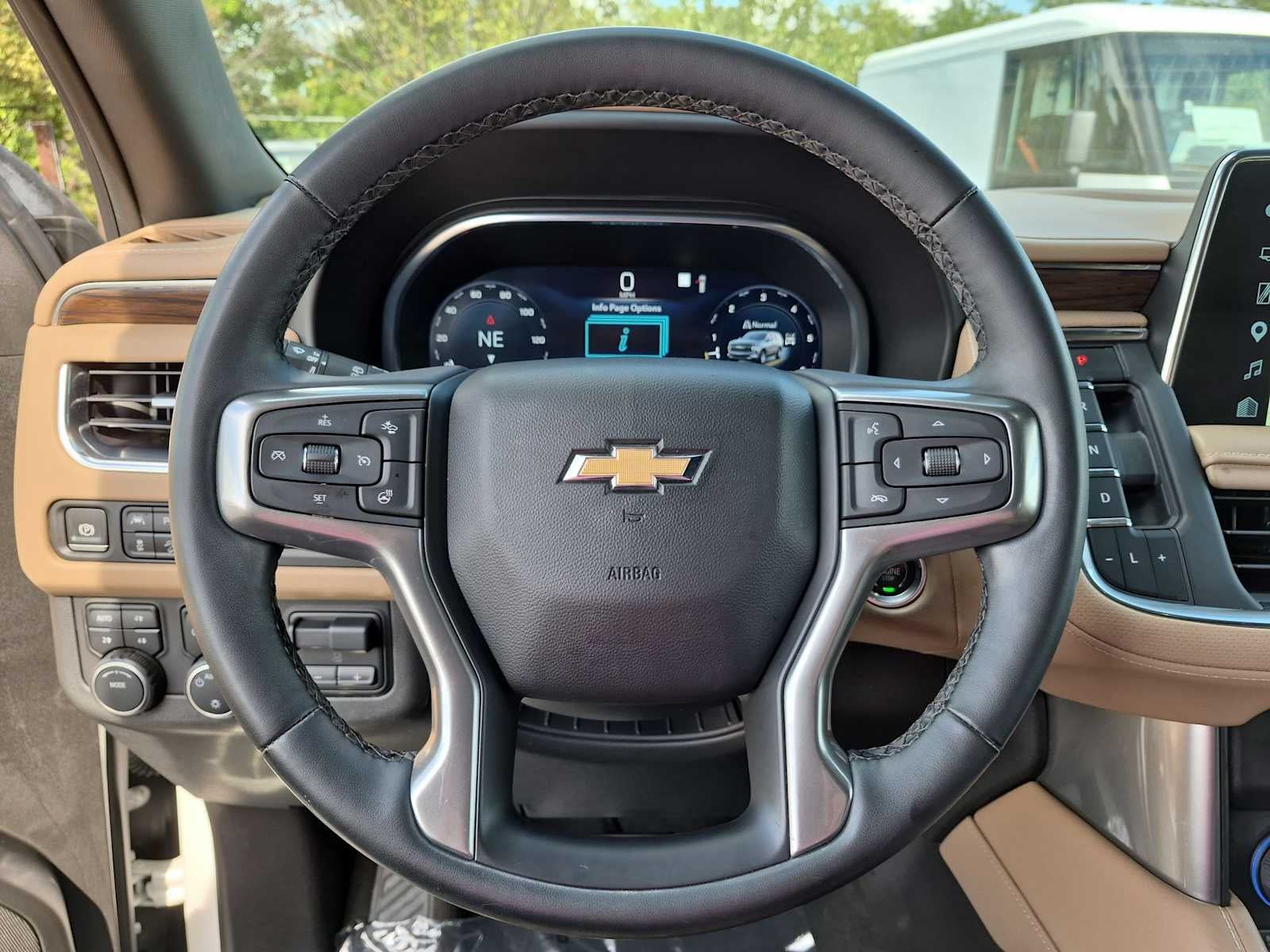 Chevrolet Suburban Premier 2023