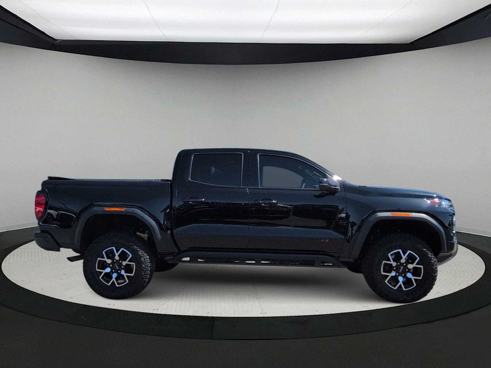 GMC Canyon 4x4 AT4X 2024