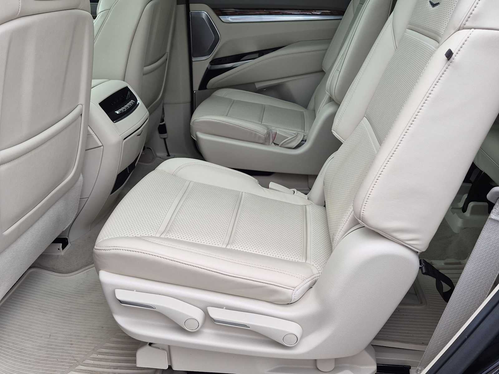 Cadillac Escalade 4WD Sport Platinum 2025