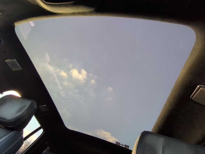 2025 Cadillac ESCALADE IQ Lujo 2