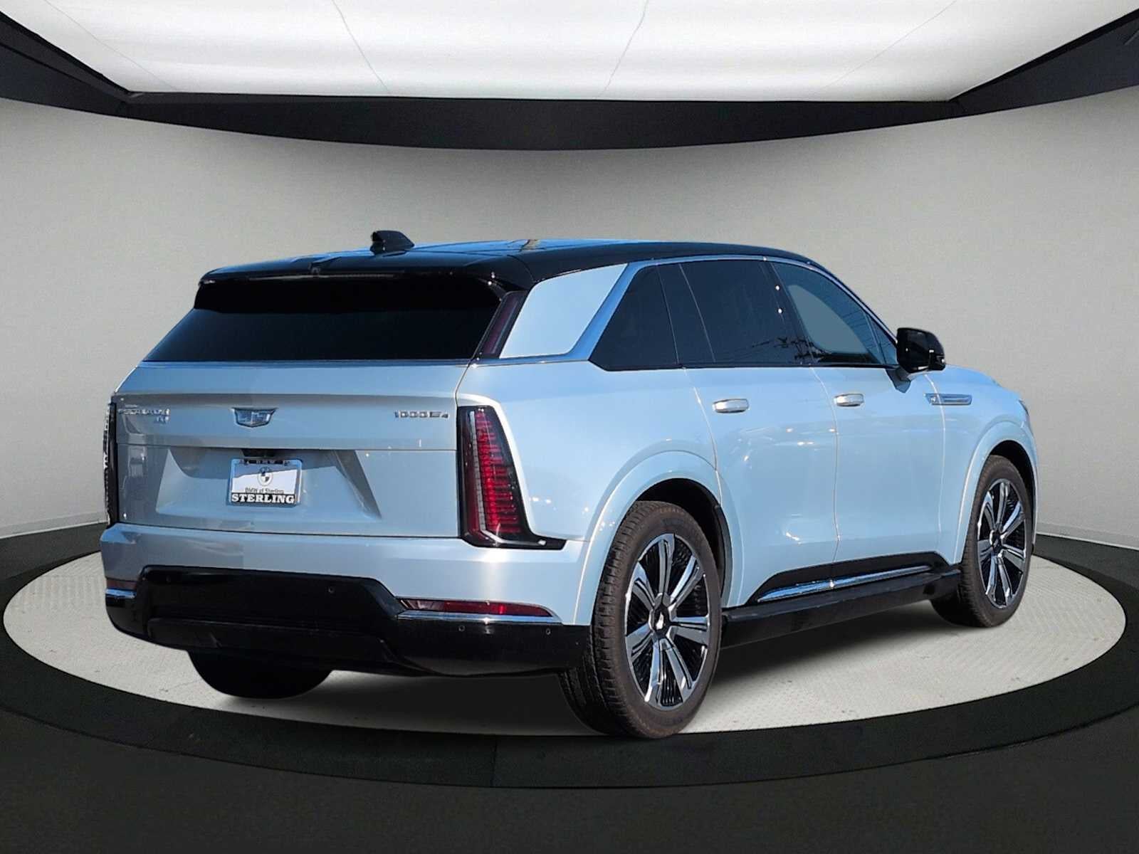 2025 Cadillac ESCALADE IQ Lujo 2