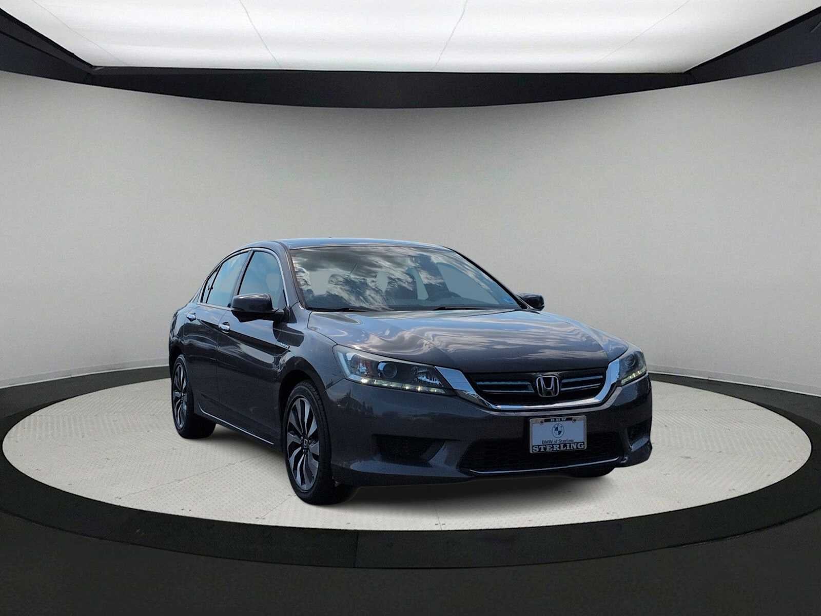 Honda Accord Hybrid de 4 puertas, berlina, 2015
