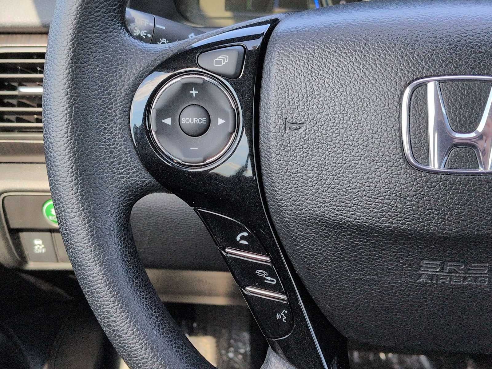 Honda Accord Hybrid de 4 puertas, berlina, 2015