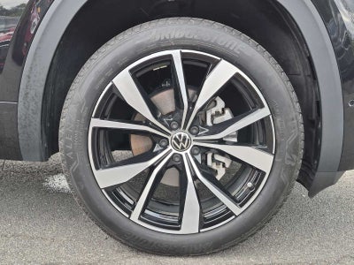 Volkswagen Atlas 2.0T SEL Premium R-Line 2024