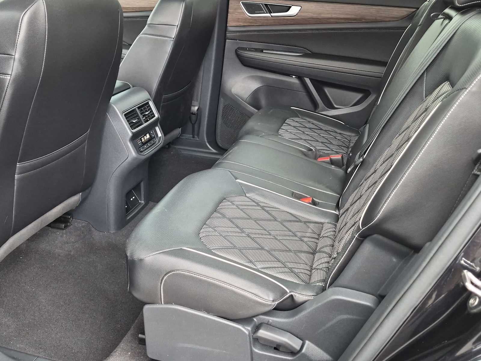 Volkswagen Atlas 2.0T SEL Premium R-Line 2024