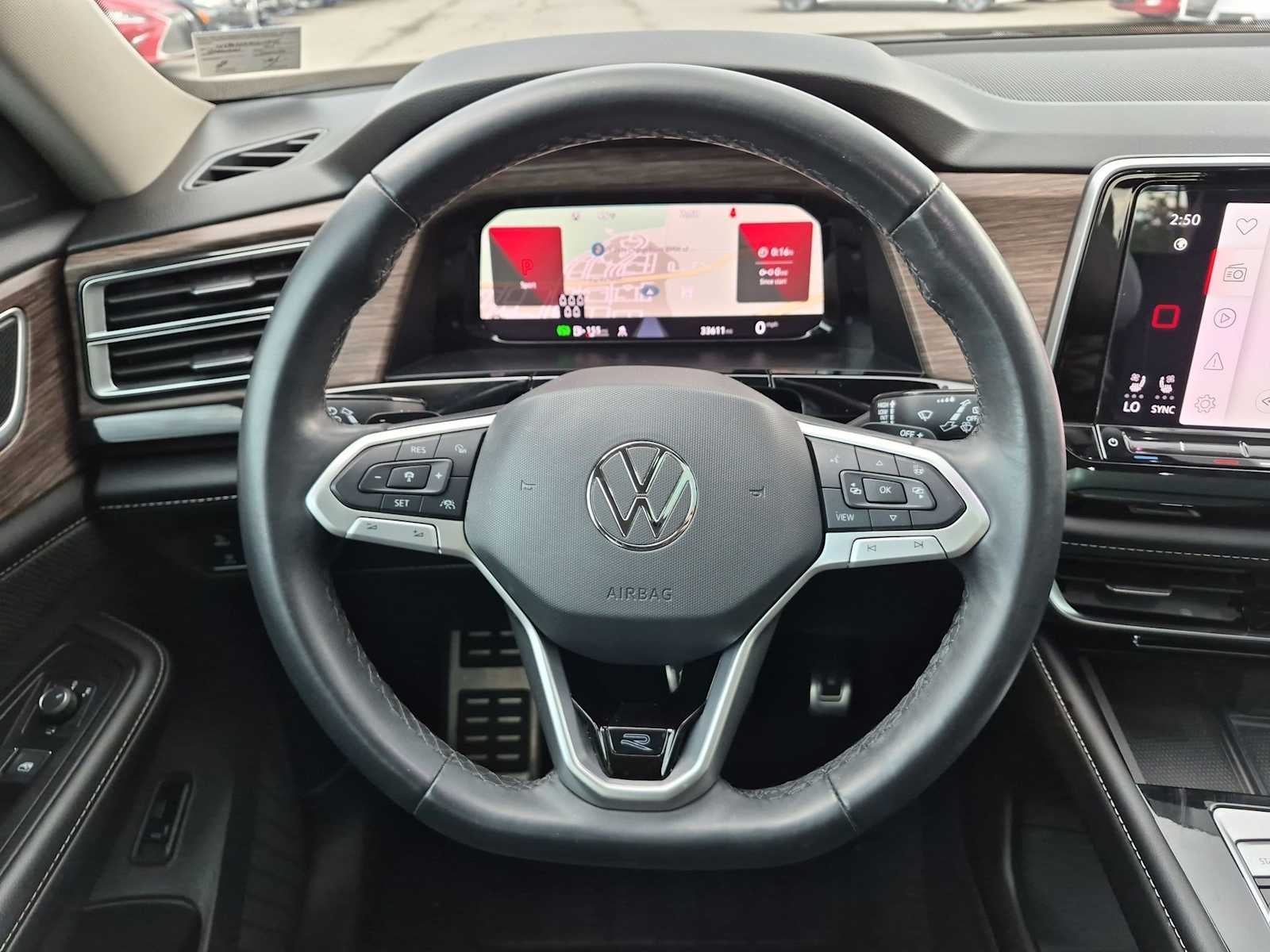 Volkswagen Atlas 2.0T SEL Premium R-Line 2024
