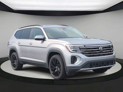 Volkswagen Atlas 2.0T SE con paquete Technology de 2024