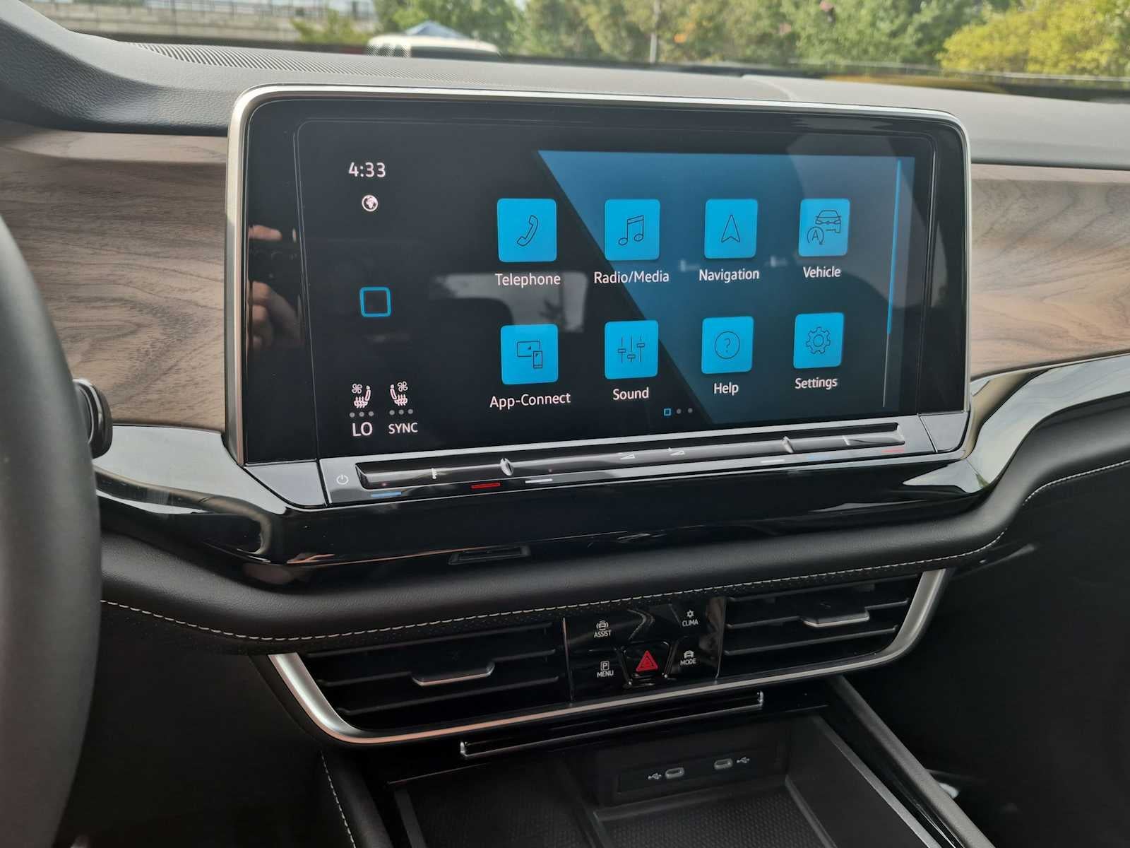 Volkswagen Atlas 2.0T SE con paquete Technology de 2024