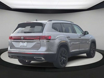 Volkswagen Atlas 2.0T SE con paquete Technology de 2024